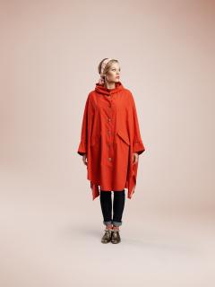 Photo de l'article The Cape Town Orange – Cape de pluie vive & élégante, touche vitaminée