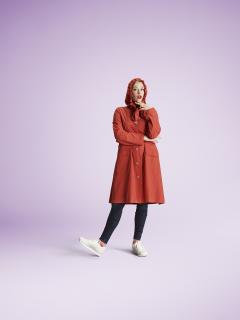 Photo de l'article The Classic Orange – L’imper chic et intemporel de la ligne CUMULUS – Taille 3/L-XL