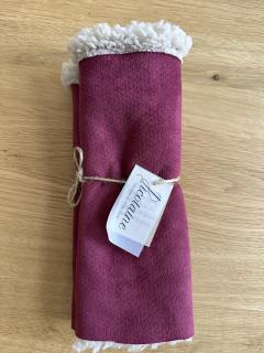 Photo de l'article Mitaines en suédine teddy bordeaux – Chaudes, douces, faites main