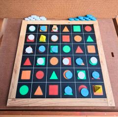 Jeu artisanal en bois – Triadra, un cadeau ludique et éducatif / Houten denkspel – ideaal geschenk voor jonge spelers / Triadra wood strategy game – unique and fun gift idea