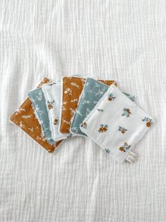 Lot de lingettes lavables en bambou – motif floral doux, pour un Noël zéro déchet / Set wasbare bamboe wattenschijfjes – zacht bloemenmotief, ecologisch kerstcadeau / Reusable bamboo pads – soft floral design, zero waste holiday gift