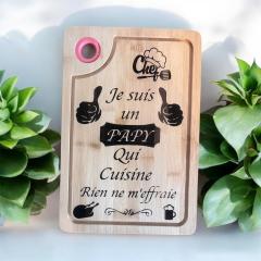 Planche à découper personnalisable en bois – gravure sur mesure – cadeau artisanal unique pour cuisine et barbecue / Houten snijplank personaliseerbaar – gravure op maat – uniek ambachtelijk geschenk voor keuken en barbecue / Customizable wooden cutting board – engraved to order – unique handcrafted gift for kitchen and barbecue