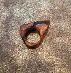 Bague brute en bois Oroq – bijou artisanal masculin, sculpture unique en bois massif / Oroq raw wood men’s ring – unique handcrafted solid wood jewelry / Oroq houten herenring ruw – uniek ambachtelijk juweel in massief hout