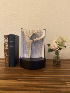 Livre sculpté décoratif ballerine en mouvement, art plié fait main, cadeau artisanal original / Decoratief gevouwen boek met ballerina in beweging, handgemaakt, origineel ambachtelijk cadeau / Decorative folded book with ballerina in motion, handmade, original artisanal gift