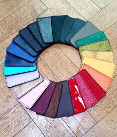 Porte-cartes en cuir multicolore, modèle Luc, maroquinerie artisanale compacte / Meerkleurige leren kaarthouder, model Luc, compacte ambachtelijke lederwaren / Multicolour leather card holder, Luc model, compact artisanal leather goods