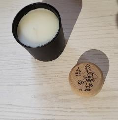 Photo de l'article Boîte à dents en bois pyrogravée – Motif promenade d’hiver