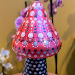 Champignon décoratif XL – création en Jesmonite, tête en dot art mandala / XL decoratieve paddenstoel – Jesmonite ontwerp, hoed met mandala stippen / XL decorative mushroom – Jesmonite piece, cap with mandala dot pattern