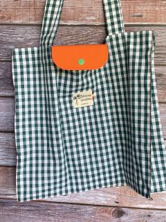 Photo de l'article Sac à courses pliable – Motif vichy vert & rabat orange, réutilisable et tendance