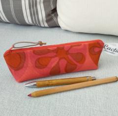 Trousse Holy – Coton vintage seventies orange & rose, pièce unique faite main / Holy etui – Vintage seventies katoen oranje & roze, uniek handgemaakt stuk / Holy pouch – Vintage seventies cotton orange & pink, unique handmade piece CACTU