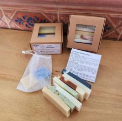 Pack découverte 200 g de savons artisanaux + filet zéro déchet / Ontdekkingspakket 200 g ambachtelijke zepen + herbruikbaar zakje / Discovery pack 200 g handmade soaps + zero waste pouch