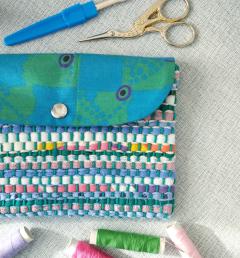Pochette tissée "Spring" en tissus recyclés, couleurs vives, zéro déchet / Geweven etui "Spring" van gerecycleerde stoffen, felle kleuren, zero waste / "Spring" woven pouch in recycled fabrics, bright colors, zero waste CACT8
