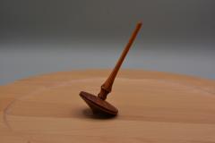 Photo de l'article Toupie de collection #5 – objet artisanal en bois, ludique & décoratif à offrir ou collectionner