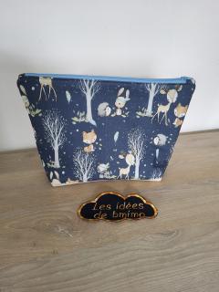 Trousse bébé/enfant motif forêt enchantée bleue, simili crème, doublure imperméable – cadeau naissance pratique / Baby/peuter toilettetas met betoverd bos motief blauw, waterdichte voering – geboortegeschenk / Baby/kid toiletry bag enchanted forest blue, waterproof lining – baby gift