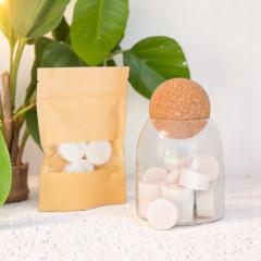 Fondants parfumés naturels "Adoucissant" Wimzzi Daozen – cire végétale fondante en pochon doux / Geurblokjes "Adoucissant" van Wimzzi – plantaardige wax melts in zachte verpakking / "Adoucissant" scented wax melts by Wimzzi – plant-based and gift-ready