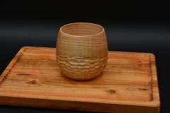 Photo de l'article Tasse texturée 3 – tasse en frêne tournée main avec relief chaleureux