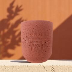 Bougie effet pierre en cire végétale, design brut et naturel / Kaars met steenlook – ruwe en natuurlijke uitstraling / Stone-effect candle – raw and natural style