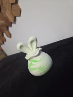 Bougie artisanale en Jesmonite en forme de lapin – création écoresponsable / Handmade Jesmonite bunny-shaped candle – eco-friendly creation / Handgemaakte Jesmonite kaars in konijnvorm – milieuvriendelijke creatie