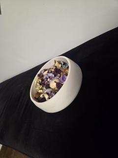 Coupelle parfumée à la vanille et fleurs séchées / Vanilla-scented bowl with dried flowers / Vanillegeurkom met gedroogde bloemen