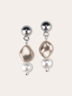 Photo de l'article Boucles d’oreilles en nacre de cristal et perle de culture – Lucente / almond