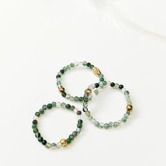 Photo de l'article Bague Agate Mousse sur élastique – Pierre semi-précieuse personnalisable, faite main