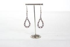 Boucles d'oreilles argentées avec perle Swarovski ton mauve – Élégance artisanale / Zilverkleurige oorbellen met mauve Swarovski parel – Ambachtelijke elegantie / Silver earrings with mauve Swarovski pearl – Handmade elegance