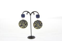 Boucles d'oreilles argentées carré bleu – Bijou artisanal coloré / Zilverkleurige blauwe vierkante oorbellen – Handgemaakt juweel / Silver earrings blue square – Handmade colorful jewelry