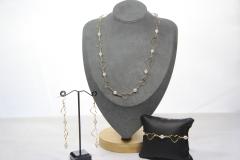 Parure complète cœur et perle nacrée – collier, bracelet et boucles / Volledige set hart en parelmoer – ketting, armband en oorbellen / Full set heart and pearl – necklace, bracelet and earrings