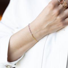 Bracelet artisanal en améthyste, pierre naturelle de paix intérieure et sérénité, création Let’s Goa idéale comme cadeau spirituel ou bijou bien-être / Handgemaakt amethist armbandje, natuurlijke steen voor innerlijke rust en sereniteit, Let’s Goa creatie als spiritueel geschenk / Handmade amethyst bracelet, natural stone for peace and serenity, Let’s Goa creation perfect as spiritual gift or wellness jewelry