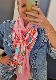 Photo de l'article Grand Foulard Dame