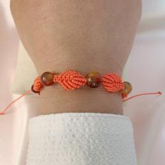 Bracelet perles en agate corail – bijou artisanal énergisant et tendance / Armband met koraal agaat – uniek en krachtig accessoire / Coral agate bead bracelet – energizing handmade jewel