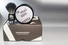 Coffret rasage homme avec blaireau et savon à raser naturel – idée cadeau zéro déchet / Scheerset voor mannen met natuurlijke scheerzeep en kwast – duurzaam cadeau / Shaving gift set for men with natural shaving soap and brush – eco-friendly gift idea 'La Maisonette'