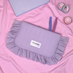 Photo de l'article Pochette Manon lilas à carreaux – Élégante, faite main en Belgique avec volant