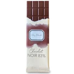 Chez Blanche Tablette de chocolat noir 83% – chocolat belge corsé pour les amateurs de cacao / Donkere chocolade 83% – Belgische chocolade met sterke cacaosmaak / Dark chocolate bar 83% – bold Belgian chocolate for cacao lovers. Jean Galler