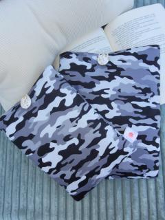 Pochette camouflage pour e-reader – modèle petit et léger / Camouflage hoes voor e-reader – klein en licht model / Camouflage pouch for e-reader – small and lightweight design