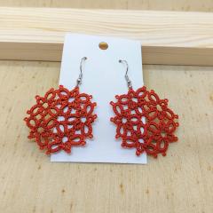 Photo de l'article Brun tomette – Boucles d’oreille ronde en dentelle Frivolité