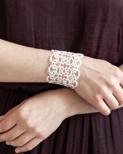 Photo de l'article Bracelet manchette - Blanc (M/L)
