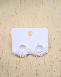 Photo de l'article Puce d’oreille ronde en dentelle – Blanc