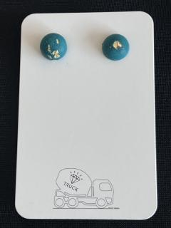 Boucles d’oreilles en béton bleu – bijou tendance, fait main local à offrir / Blauwe betonnen oorbellen – lokaal handgemaakt cadeautje / Blue concrete earrings – handcrafted minimalist gift idea