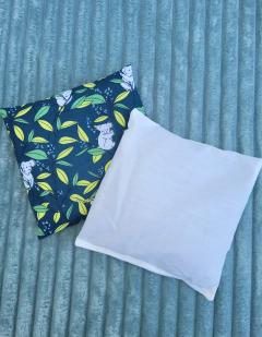 Bouillotte sèche motif koala – housse verte jungle et coussin blanc / Koala warmtekussen – groene junglehoes en wit kussen / Koala seed warmer – green jungle cover and white cushion