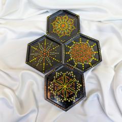 Sous-verres artisanaux Mandala & Dot Art en Jesmonite – 100% moulés et peints à la main, pièce unique colorée / Ambachtelijke onderzetters Mandala & Dot Art in Jesmonite – 100% met de hand gegoten en beschilderd, uniek en kleurrijk stuk / Handmade Jesmonite Mandala & Dot Art coasters – 100% hand-cast and painted, colorful unique piece