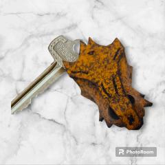 Photo de l'article Porte clef Dragon Noir moucheté sur jaune