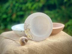 Bol rond en Jesmonite naturelle – Vide-poche texturé pour bijoux, clés ou décoration de table artisanale à offrir / Ronde schaal in Jesmonite – Ideaal als cadeau of voor je sieraden / Round handmade Jesmonite bowl – Elegant gift for women or minimalist home accent