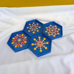 Photo de l'article Set de 4 sous-verres (coasters) - Base bleue - Mandala & Dot Art - Pièce unique en Jesmonite, 100% moulée et peinte à la main