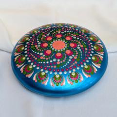 Photo de l'article Pierre méditative - Base Bleue - Mandala & Dot Art - Pièce unique en Jesmonite, 100% moulée et peinte à la main