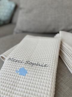 Torchon de vaisselle personnalisé en coton bio, cadeau unique brodé, idée cadeau durable / Gepersonaliseerde keukendoek in biologisch katoen, uniek geborduurd cadeau, duurzaam cadeau-idee / Personalized organic cotton dish towel, embroidered unique gift, sustainable gift idea