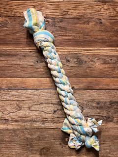 Jouet pour chien bleu en tissu tressé, nœud solide fait main, accessoire ludique et durable pour chien / Blauw hondenspeelgoed van gevlochten stof, handgemaakte knoop, duurzaam speelgoed voor honden / Blue braided dog toy, handmade knot, durable and playful accessory for dogs