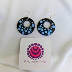 Photo de l'article Boucles d'oreille en bois "Dotty Dots" - Dégradés de bleu
