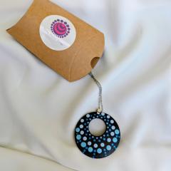Photo de l'article Pendentifs en bois "Dotty Dots" - Dégradés de bleu (2)