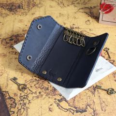 Photo de l'article Black Six — porte-clés en cuir