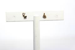 Photo de l'article Clous d’oreilles cerf & sapin doré